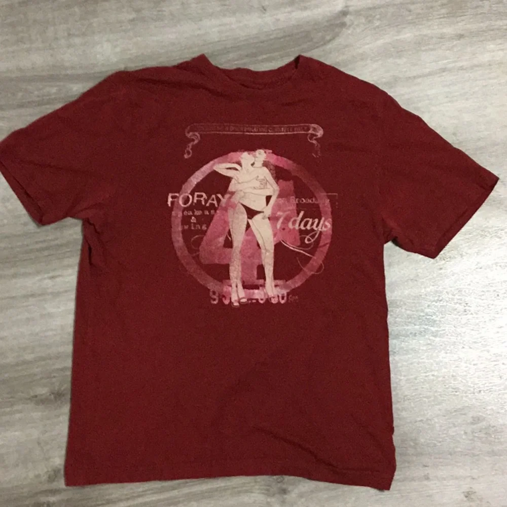 Express Graphic T Shirt - Picture 2 of 5